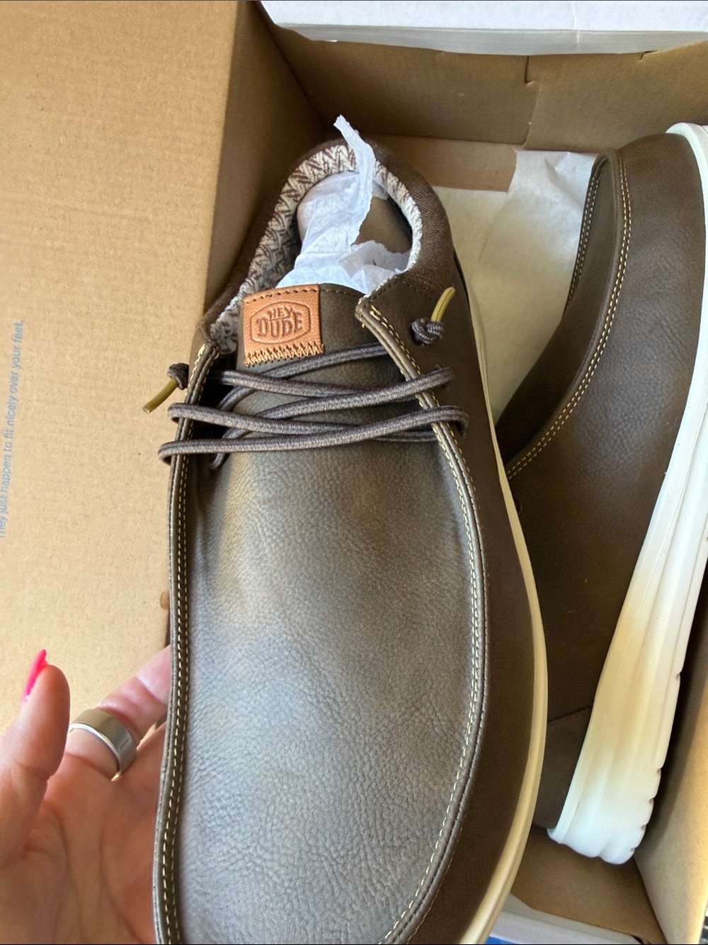 Hey Dude man’s size 13 brown shoes - Picture 5 of 6